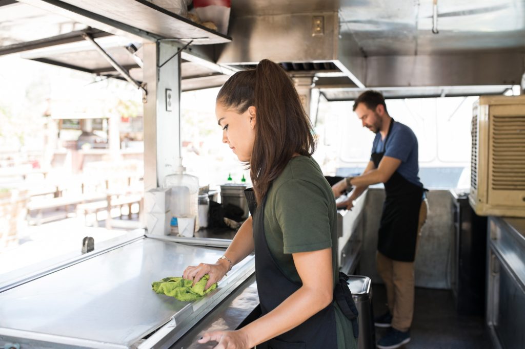 How Our Catering Service Makes It Easy